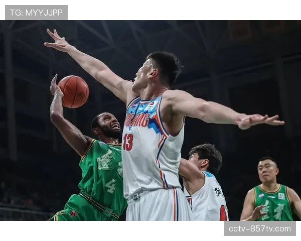 战术板：新疆伊力特将如何利用高大阵容应对浙江队的“五小”快速阵容